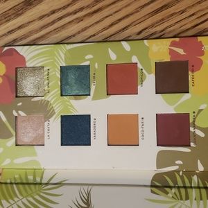 Alamar eyeshadow pallet